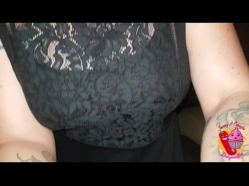 ❤️ Mae llyschwaer Slutty yn rhoi blowjob iddo a Sbaeneg ❤️  Rhyw  wrthon ni ☑